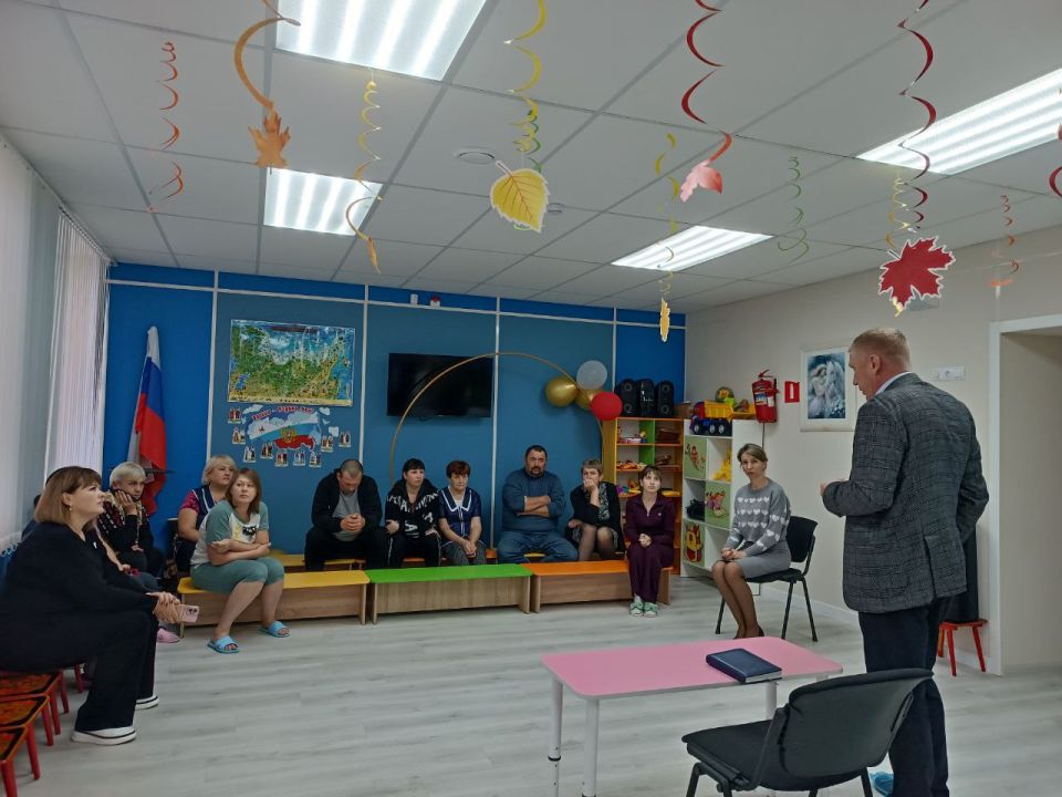 Сергей Юзвинкевич: Провел встречу с трудовым коллективом ГКДОУ "Володарский детский сад №1 «Солнышко» Володарского м.о." Сергей Юзвинкевич: Провел встречу с трудовым коллективом ГКДОУ "Володарский детский сад №1 «Солнышко» Володарского м.о."