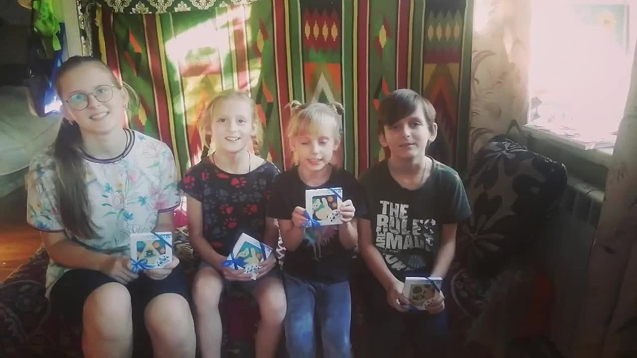 Участники проекта «Логопед-волонтер» из Ямала налаживают дружеские связи со своими подопечными из Волновахского округа