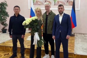 В цвете хаки. SHAMAN и Екатерина Мизулина поженились в Донецке