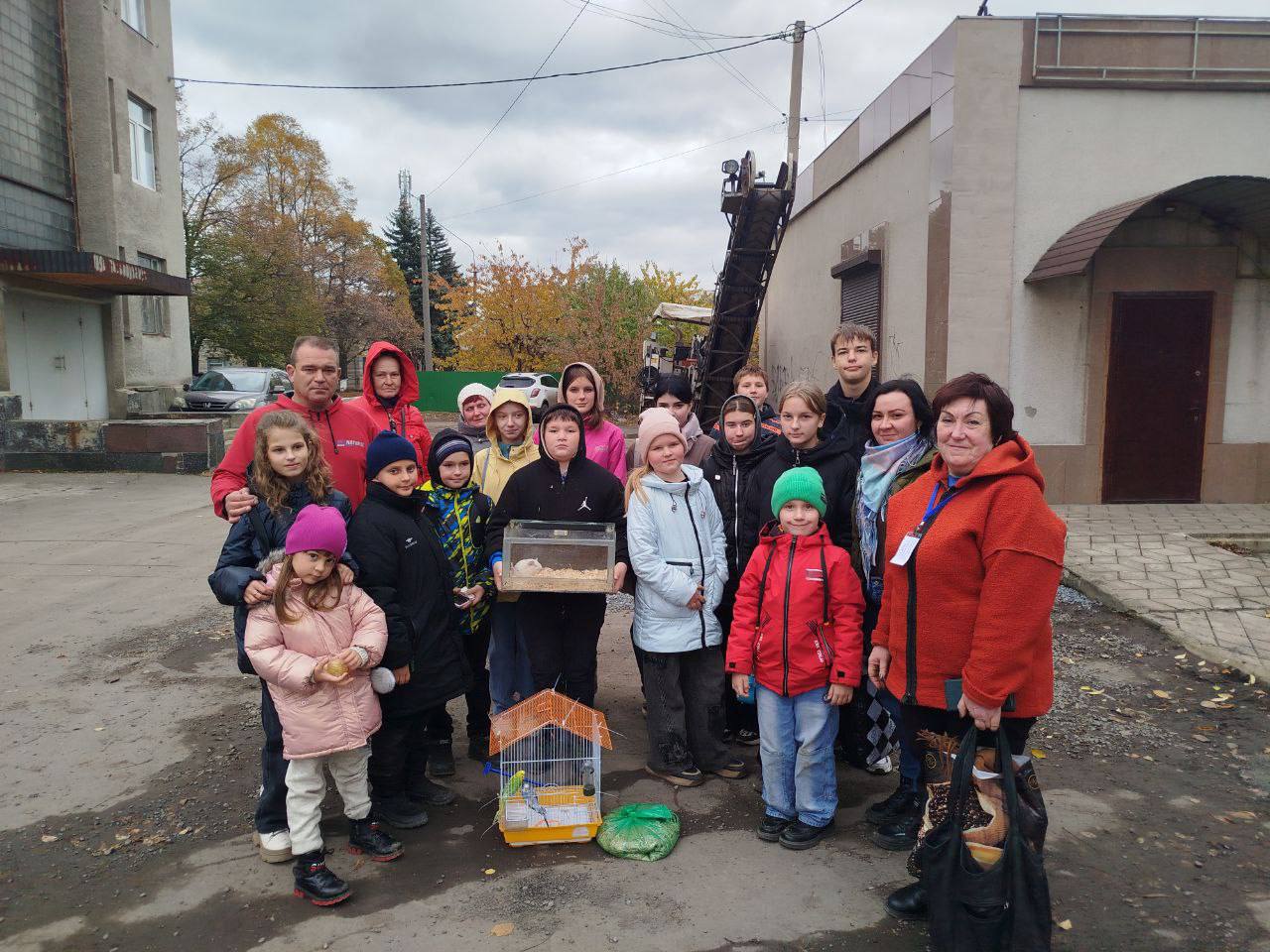 Дети льготных категорий из Иловайска побывали в зоопарке в селе Придорожное