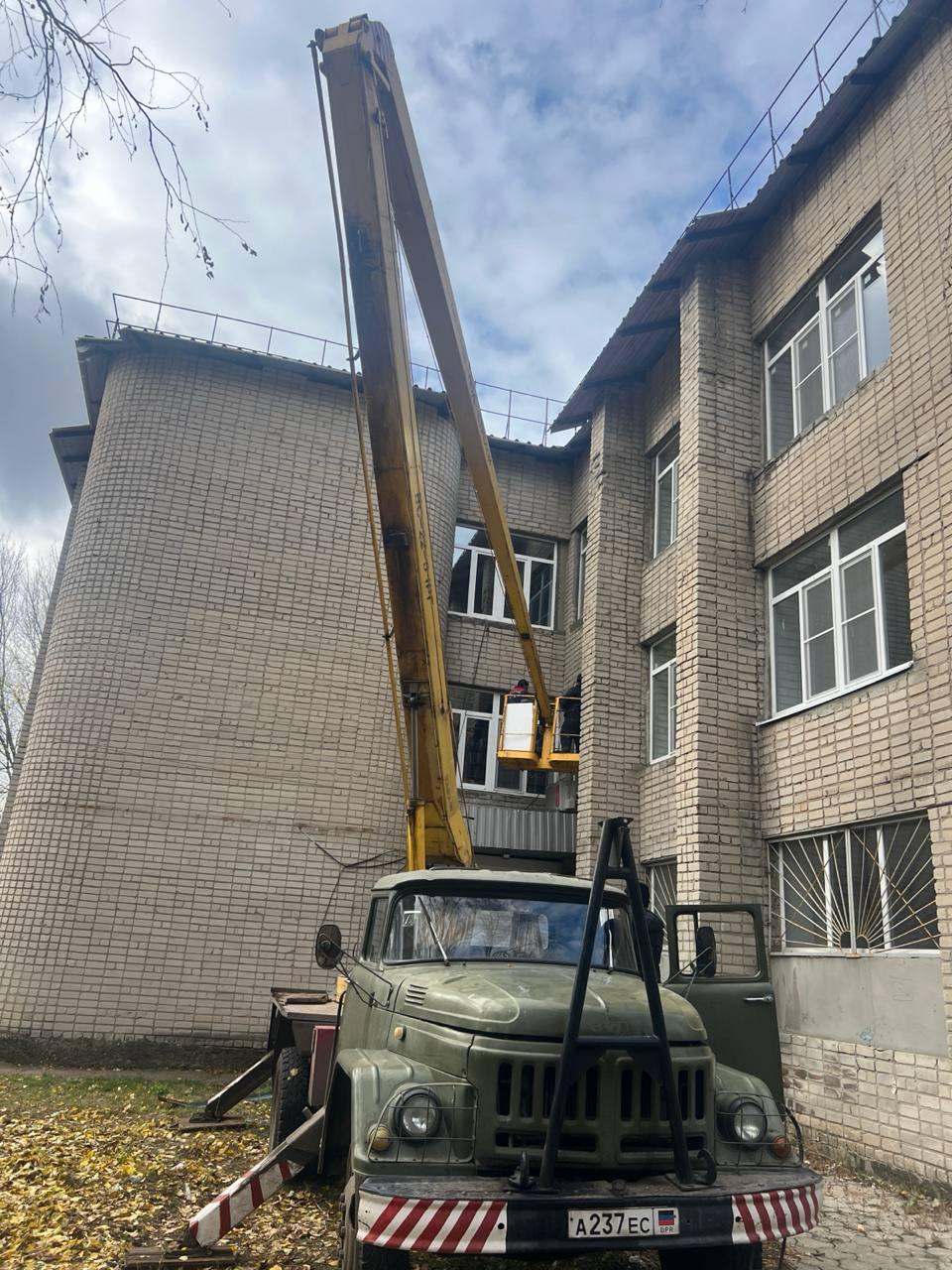 Денис Зубов: Нижегородские подрядчики приступили к финальному этапу ремонта в городской библиотеке Денис Зубов: Нижегородские подрядчики приступили к финальному этапу ремонта в городской библиотеке