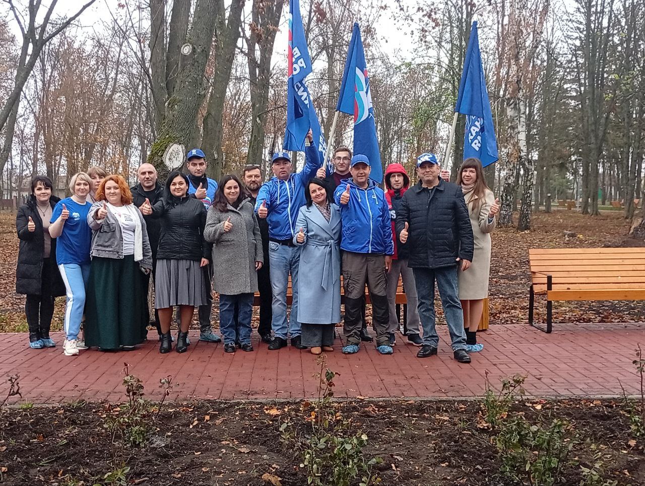 Константин Зинченко: Высадили практически 200 кустов роз в Летнем парке г. Волноваха