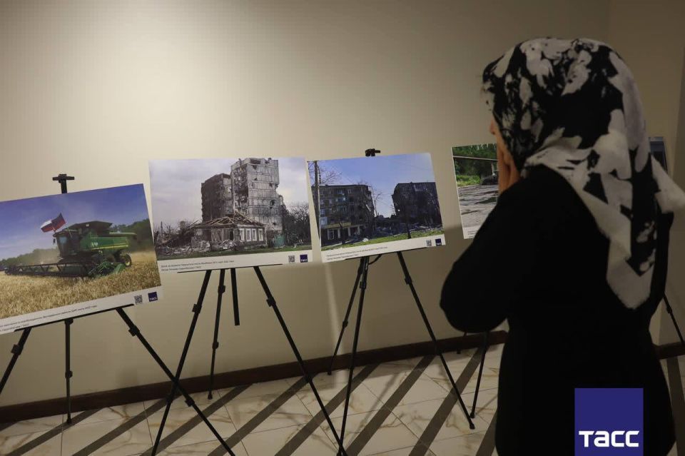 Фотографии из зоны СВО спецкора ТАСС Гянжеви Гаджибалаева представили на выставке "Донбасс в объективе ТАСС" в историческом парке "Россия - моя история" в Махачкале, сообщает корреспондент ТАСС Фотографии из зоны СВО спецкора ТАСС Гянжеви Гаджибалаева представили на выставке "Донбасс в объективе ТАСС" в историческом парке "Россия - моя история" в Махачкале, сообщает корреспондент ТАСС