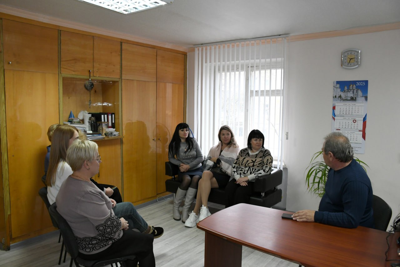 Сергей Назаров встретился с представителями сферы культуры в Кировском