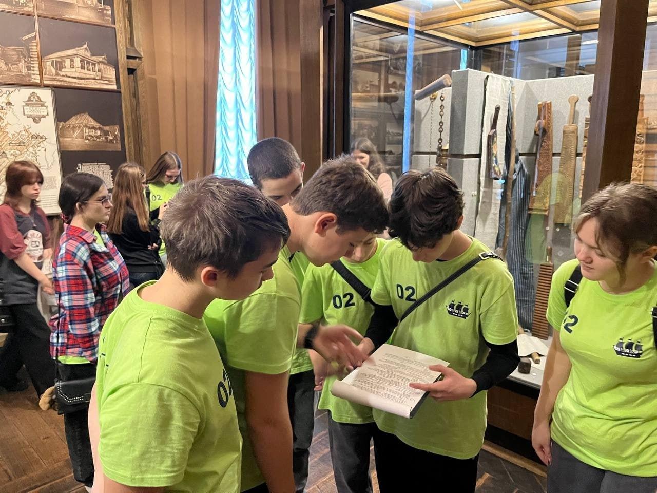 Школьники из Мариуполя завершили каникулы в Санкт-Петербурге Школьники из Мариуполя завершили каникулы в Санкт-Петербурге