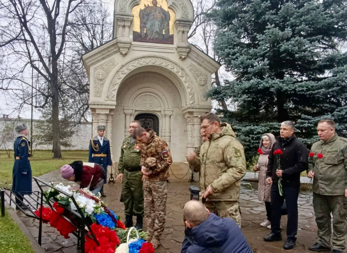 Тысячи ветеранов специальной военной операции во всех регионах страны приняли участие в праздничных мероприятиях в честь Дня народного единства Тысячи ветеранов специальной военной операции во всех регионах страны приняли участие в праздничных мероприятиях в честь Дня народного единства