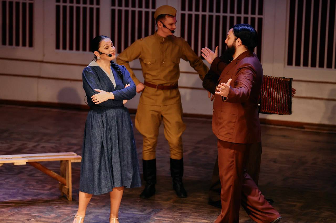 Артисты из Калининграда выступили в Донецкой филармонии Артисты из Калининграда выступили в Донецкой филармонии