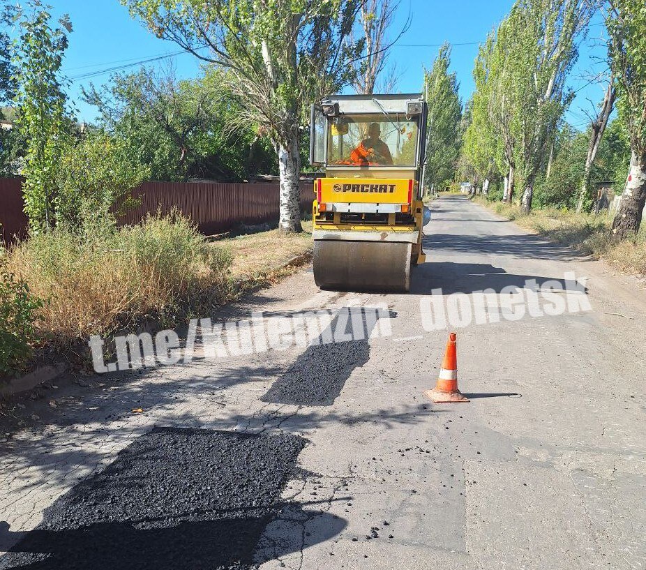 Алексей Кулемзин: В этом году выполнили большой объем работы по ремонту дорожного покрытия во всех районах Донецка Алексей Кулемзин: В этом году выполнили большой объем работы по ремонту дорожного покрытия во всех районах Донецка