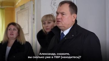 В Ясиноватой заехал в пункт временного размещения (ПВР), поговорил с жителями освобожденных территорий