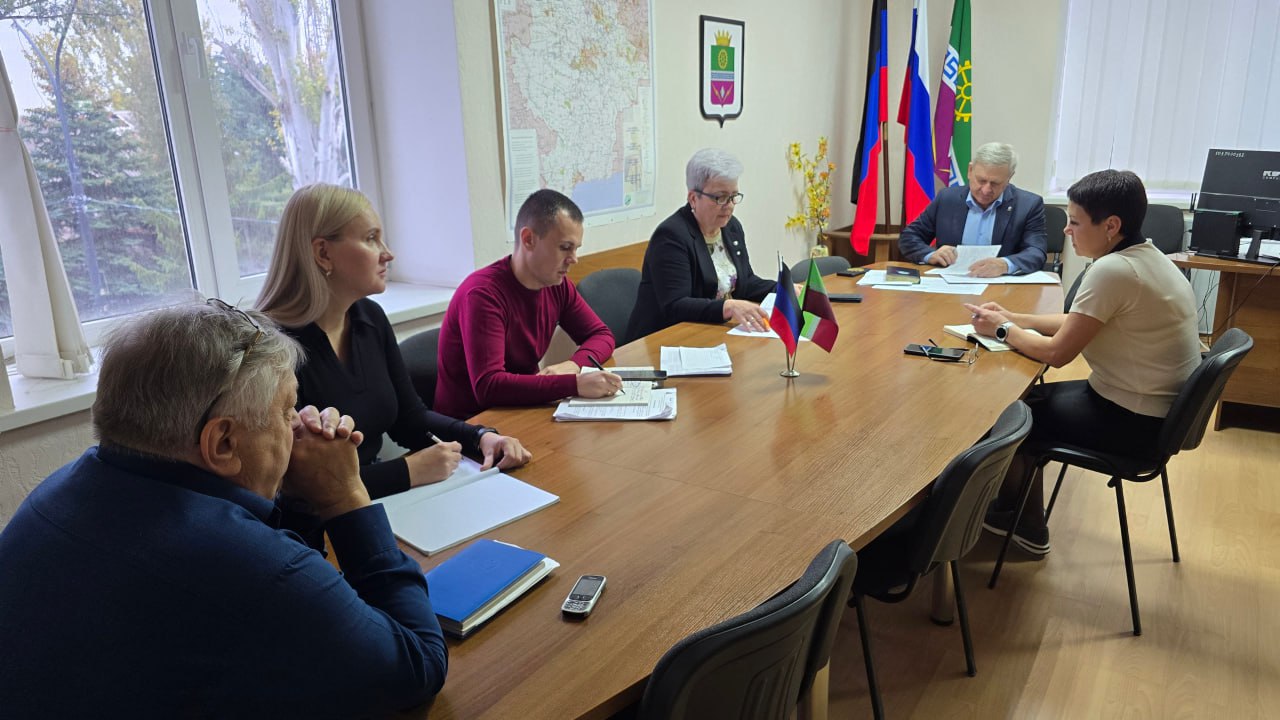 Глава муниципального образования Старобешевский муниципальный округ Николай Михайлов провел оперативное совещание по текущим вопросам