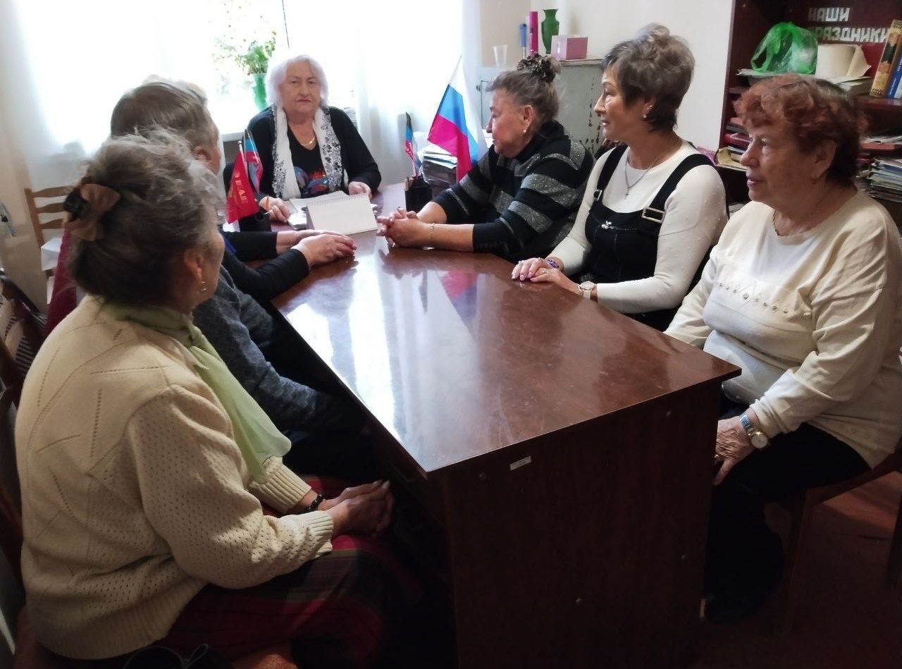 Сегодня, 7 ноября в Червоногвардейском районе лидер общественного мнения Галина Комар провела встречу с жителями жилого массива Горького по адресу: улица Малиновского, 10. Ключевой темой встречи стал вопрос нестабильной... Сегодня, 7 ноября в Червоногвардейском районе лидер общественного мнения Галина Комар провела встречу с жителями жилого массива Горького по адресу: улица Малиновского, 10. Ключевой темой встречи стал вопрос нестабильной...