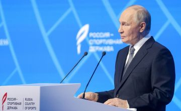 Сторонник Единой России – Президент федерации спортивной борьбы Донецкой Народной Республики – Календеров Артём принял участие в XIII Международном спортивном форуме «Россия – спортивная держава»