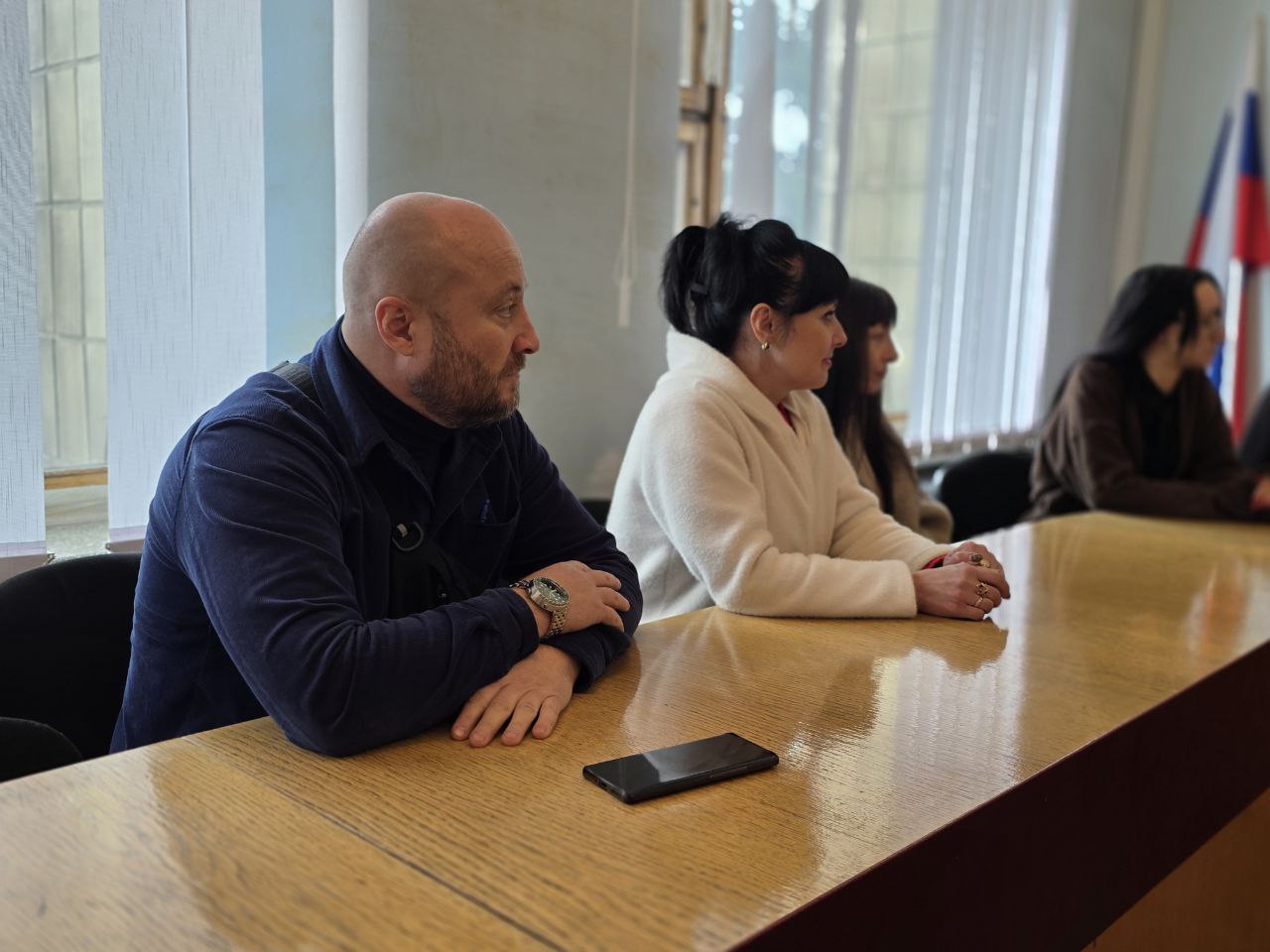 Иван Адамец: Мир без нацизма!. Сектор по делам молодёжи, культуры и спорта Управы Куйбышевского внутригородского района совместно со старшим инспектором ОДН ОУУП и ПДН ОП 6 УМВД России «Донецкое» Юлия Бровкина организовали... Иван Адамец: Мир без нацизма!. Сектор по делам молодёжи, культуры и спорта Управы Куйбышевского внутригородского района совместно со старшим инспектором ОДН ОУУП и ПДН ОП 6 УМВД России «Донецкое» Юлия Бровкина организовали...