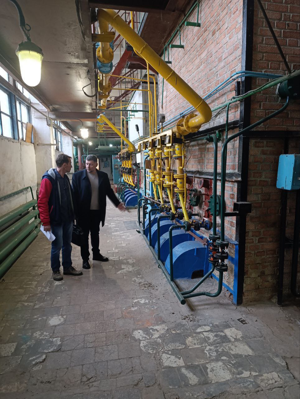 РУКОВОДИТЕЛЬ ДОНЕЦКОГО ФИЛИАЛА «ДОНБАССТЕПЛОЭНЕРГО» И ПРЕДСЕДАТЕЛЬ НАРОДНОГО СОВЕТА ДНР ВСТРЕТИЛИСЬ С ЖИТЕЛЯМИ ЛЕНИНСКОГО РАЙОНА ДОНЕЦКА РУКОВОДИТЕЛЬ ДОНЕЦКОГО ФИЛИАЛА «ДОНБАССТЕПЛОЭНЕРГО» И ПРЕДСЕДАТЕЛЬ НАРОДНОГО СОВЕТА ДНР ВСТРЕТИЛИСЬ С ЖИТЕЛЯМИ ЛЕНИНСКОГО РАЙОНА ДОНЕЦКА