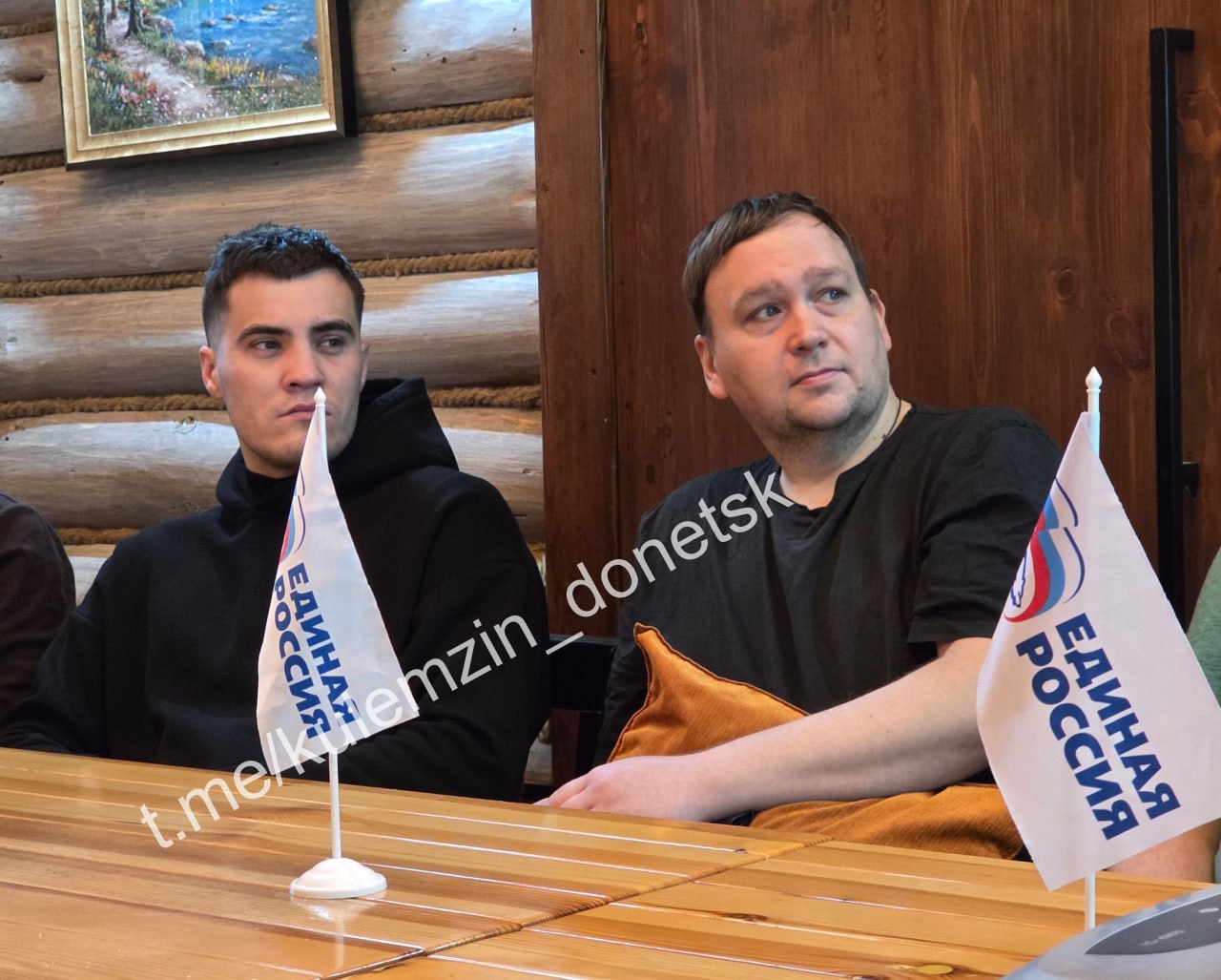 Сегодня в рамках партийного проекта «Предпринимательство» в Ворошиловском районе состоялась встреча с предпринимателем, депутатом Донецкого городского совета I созыва Эдуардом Либерманом Сегодня в рамках партийного проекта «Предпринимательство» в Ворошиловском районе состоялась встреча с предпринимателем, депутатом Донецкого городского совета I созыва Эдуардом Либерманом