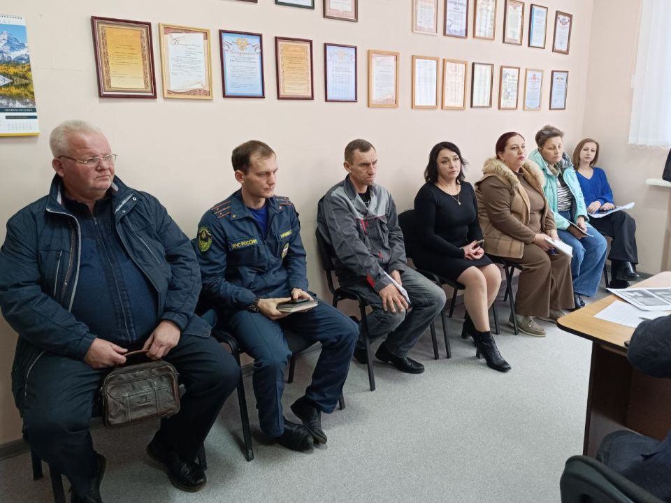 Заседании комиссии по предупреждению и ликвидации чрезвычайных ситуаций и обеспечению пожарной безопасности на территории г.о. Иловайск Заседании комиссии по предупреждению и ликвидации чрезвычайных ситуаций и обеспечению пожарной безопасности на территории г.о. Иловайск