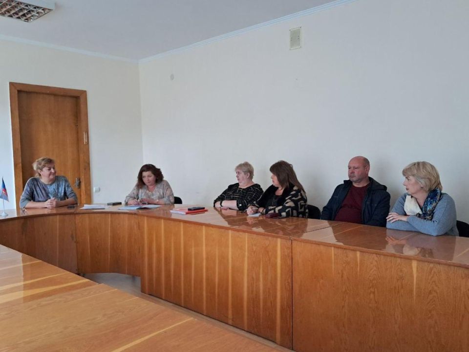 В Шахтерском округе активно готовят опекунов и приемных родителей В Шахтерском округе активно готовят опекунов и приемных родителей