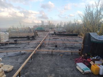 Подрядчики Нижегородской области продолжают обновление кровли жилых домов в мкр