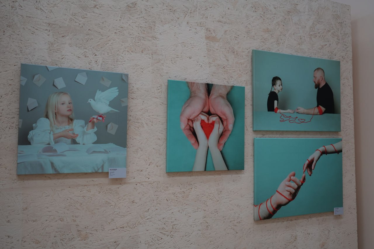 В Макеевке открылась международная выставка «Искусство и мир: Великая Победа Жизни» В Макеевке открылась международная выставка «Искусство и мир: Великая Победа Жизни»