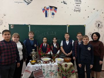 В школах городского округа Докучаевск прошли мероприятия ко Дню народного единства