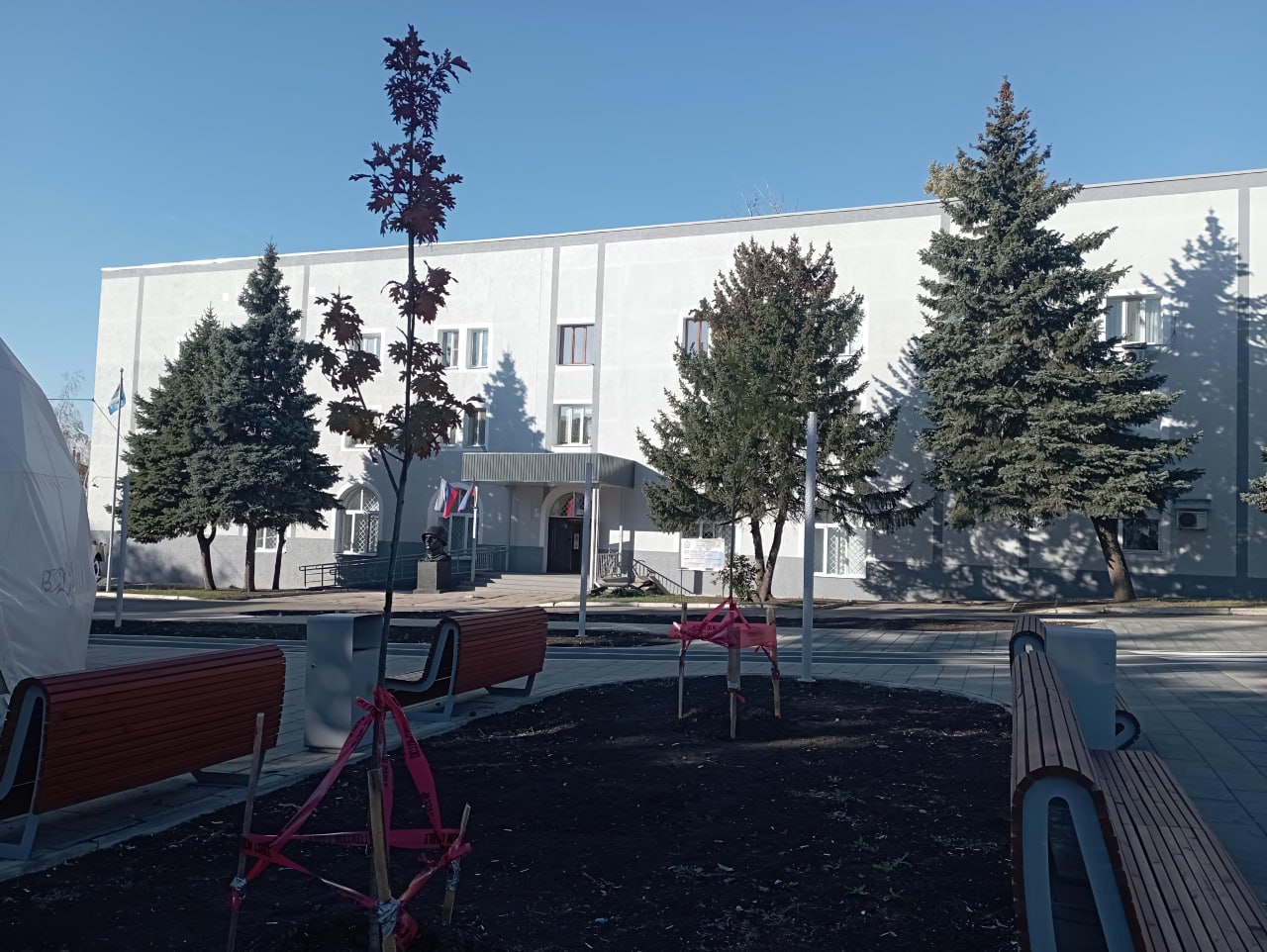 Сергей Ермаков: Снежное готовится к завершению преображения центральной площади Сергей Ермаков: Снежное готовится к завершению преображения центральной площади