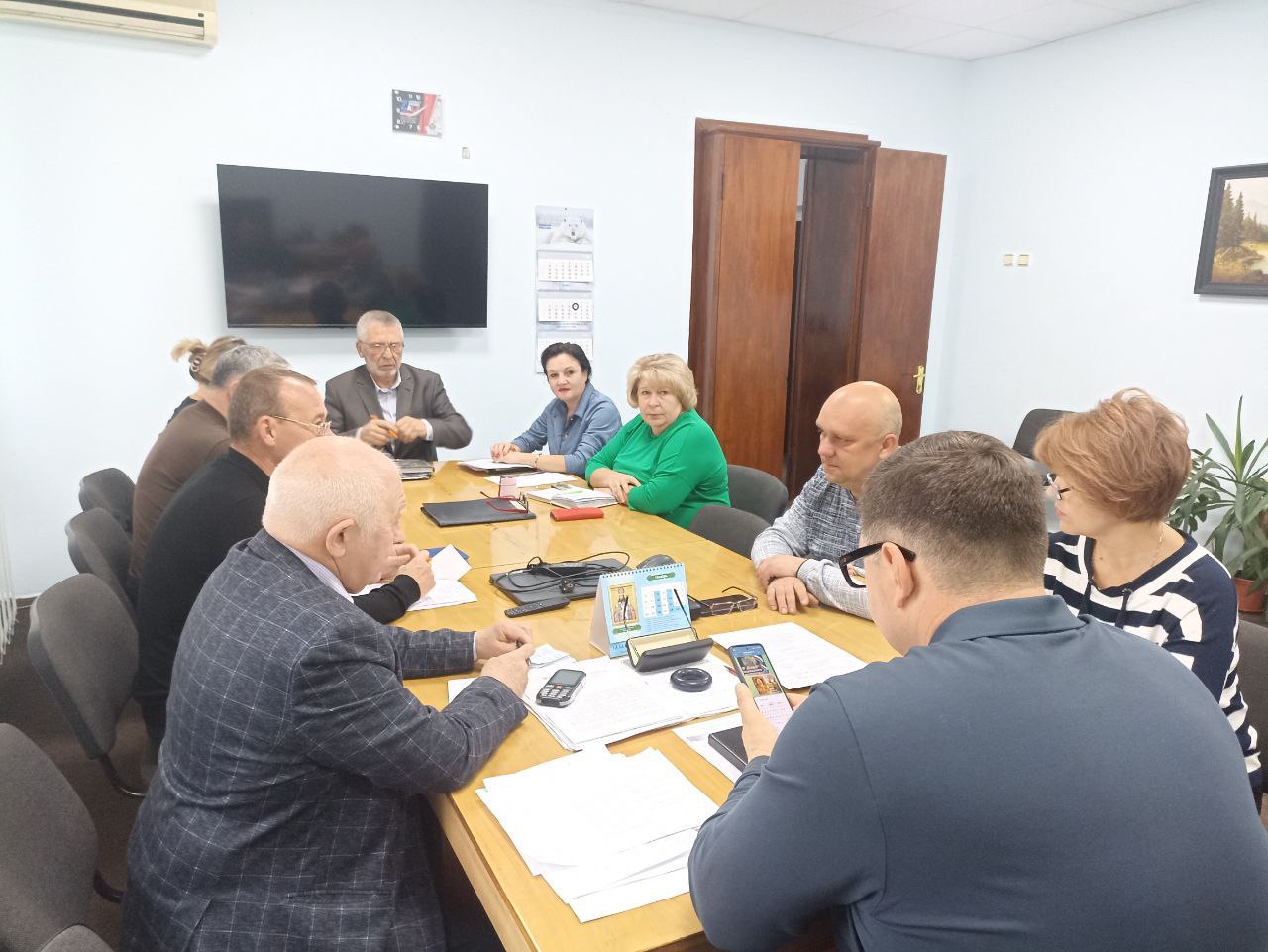 Василий Овчаров: Сегодня, 7 ноября, провел оперативное совещание по рабочим вопросам с участием заместителей Главы и руководителей структурных подразделений Администрации округа Василий Овчаров: Сегодня, 7 ноября, провел оперативное совещание по рабочим вопросам с участием заместителей Главы и руководителей структурных подразделений Администрации округа