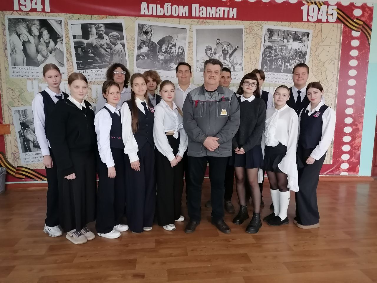 Представители ММЗ провели профориентационную встречу с учениками 10 класса средней школы №108 имени Первой Гвардейской армии