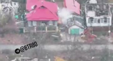 Группировка ЦЕНТР наступает в Днепропетровской области и штурмуют Покровск