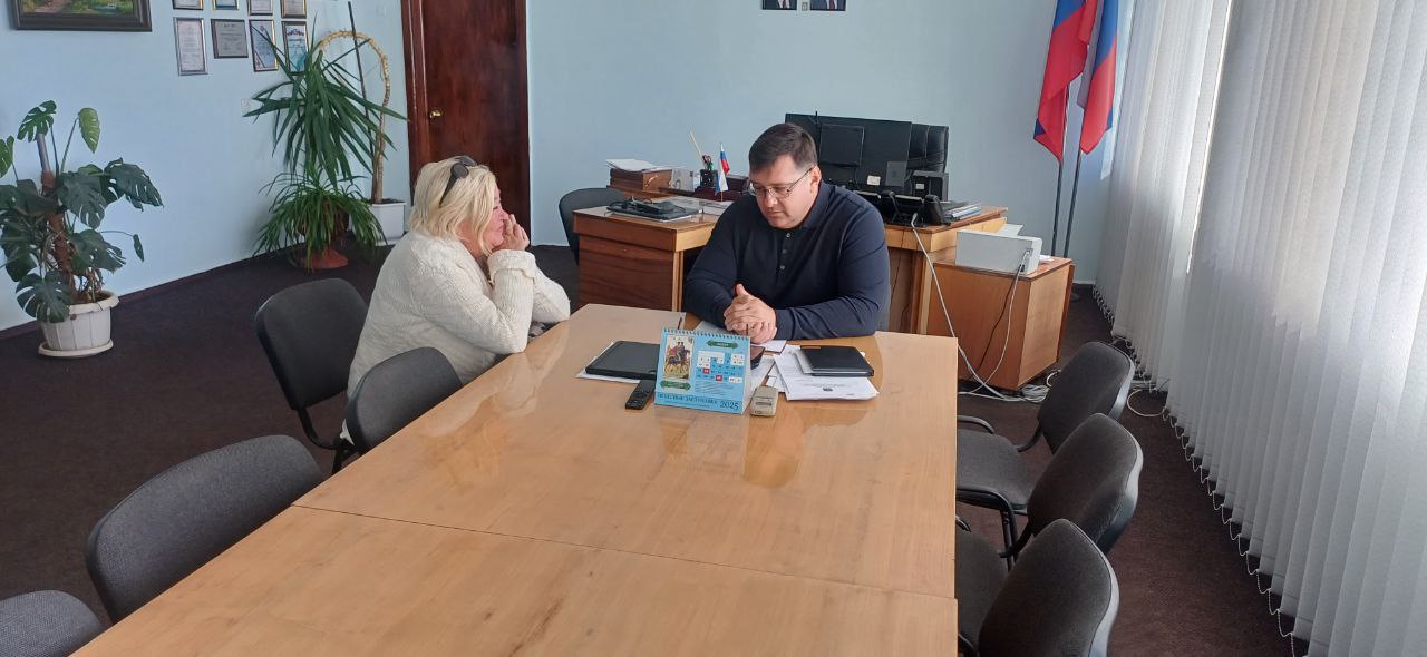 Василий Овчаров: В местной Общественной приёмной партии "Единая Россия" Новоазовского муниципального округа провел личный прием граждан