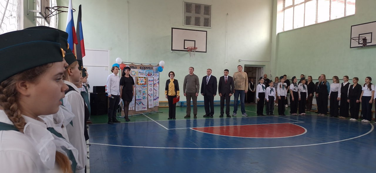 Александр Шатов: В Шахтерске прошли соревнования по волейболу памяти Г.Т. Берегового Александр Шатов: В Шахтерске прошли соревнования по волейболу памяти Г.Т. Берегового