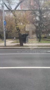 Одели бочку для воды возле кинотеатра «Звёздочка»