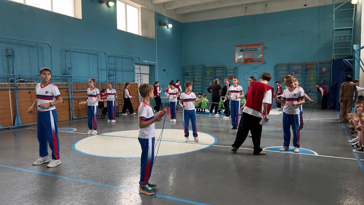 6 ноября, с целью реализации проекта "Детский Спорт", в ГБОУ «СШ 57 Г.О. МАКЕЕВКА», г. Макеевка, прошли соревнования, посвященные Дню народного единства - «Когда мы едины, мы непобедимы» 6 ноября, с целью реализации проекта "Детский Спорт", в ГБОУ «СШ 57 Г.О. МАКЕЕВКА», г. Макеевка, прошли соревнования, посвященные Дню народного единства - «Когда мы едины, мы непобедимы»