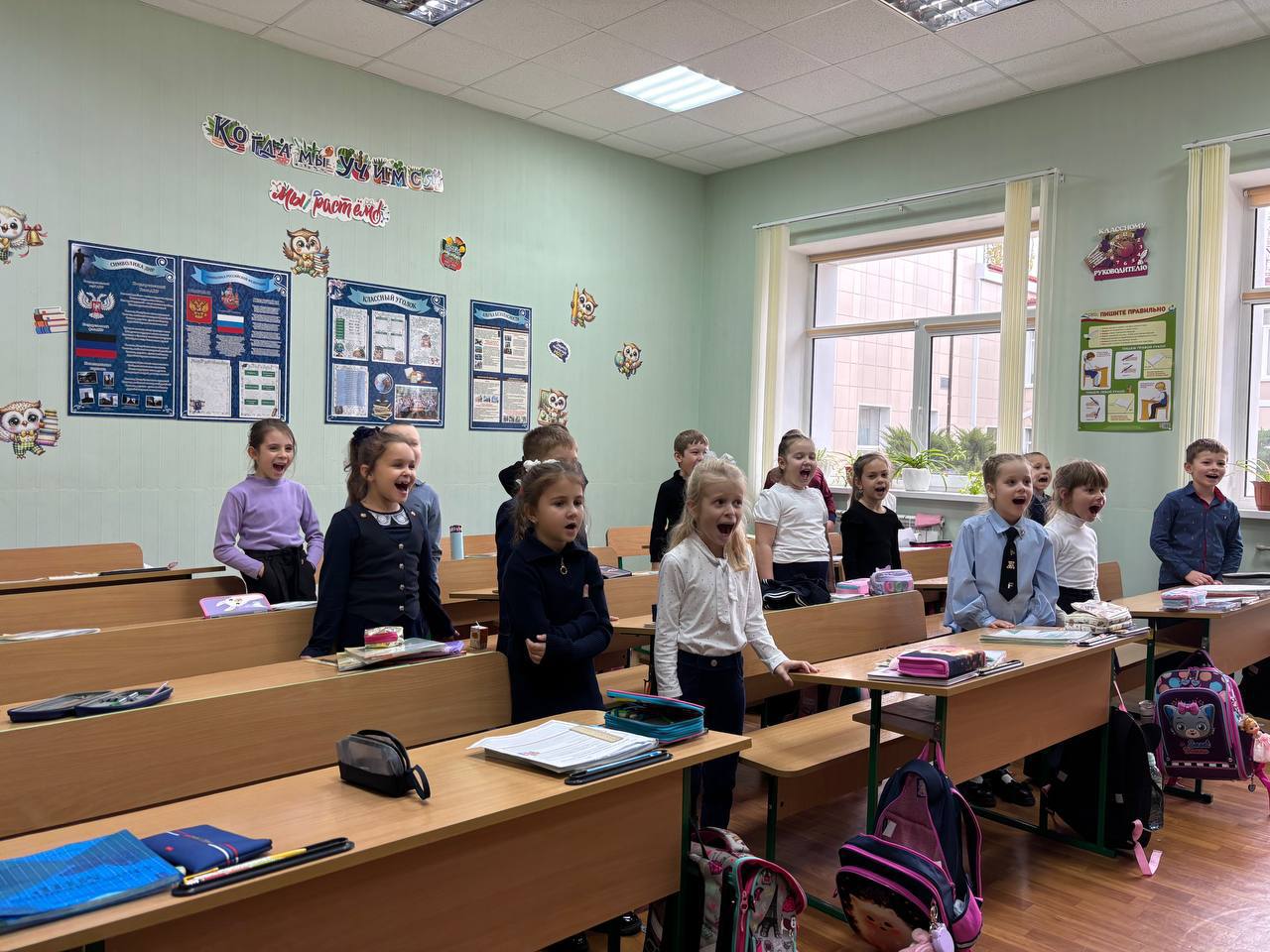 Наталья Великодная: ЕДИНАЯ БОЛЬШАЯ ПЕРЕМЕНА. В рамках проекта «Единая большая перемена» в Тельмановской гимназии, 7 ноября советник директора по воспитанию Тельмановской гимназии совместно с активистами Движения Первых... Наталья Великодная: ЕДИНАЯ БОЛЬШАЯ ПЕРЕМЕНА. В рамках проекта «Единая большая перемена» в Тельмановской гимназии, 7 ноября советник директора по воспитанию Тельмановской гимназии совместно с активистами Движения Первых...