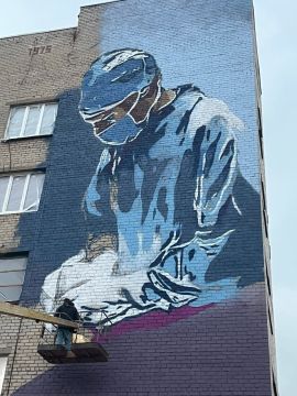 Коллектив ГБУ ДНР "ЦГБ г. Харцызска" сердечно поздравляет Москаленко Владиславу, ученицу 8-А класса ГБОУ "СШ № 2 Г.О. Харцызск", с победой в городском конкурсе рисунков