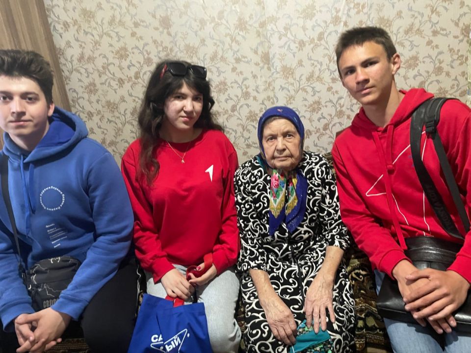 Александр Волошин: #ГероиДонбасса. Иногда героизм проявляется не в громких поступках, а в ежедневной работе ради других Александр Волошин: #ГероиДонбасса. Иногда героизм проявляется не в громких поступках, а в ежедневной работе ради других