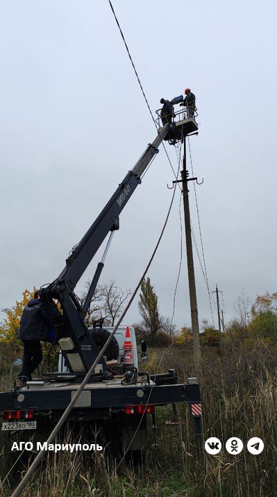 В трех районах Мариуполя энергетики обследовали шкафы управления освещением В трех районах Мариуполя энергетики обследовали шкафы управления освещением