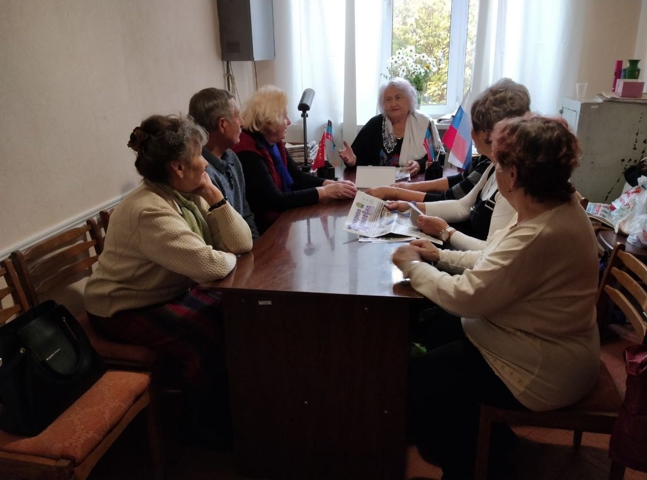 Сегодня, 7 ноября в Червоногвардейском районе лидер общественного мнения Галина Комар провела встречу с жителями жилого массива Горького по адресу: улица Малиновского, 10. Ключевой темой встречи стал вопрос нестабильной... Сегодня, 7 ноября в Червоногвардейском районе лидер общественного мнения Галина Комар провела встречу с жителями жилого массива Горького по адресу: улица Малиновского, 10. Ключевой темой встречи стал вопрос нестабильной...