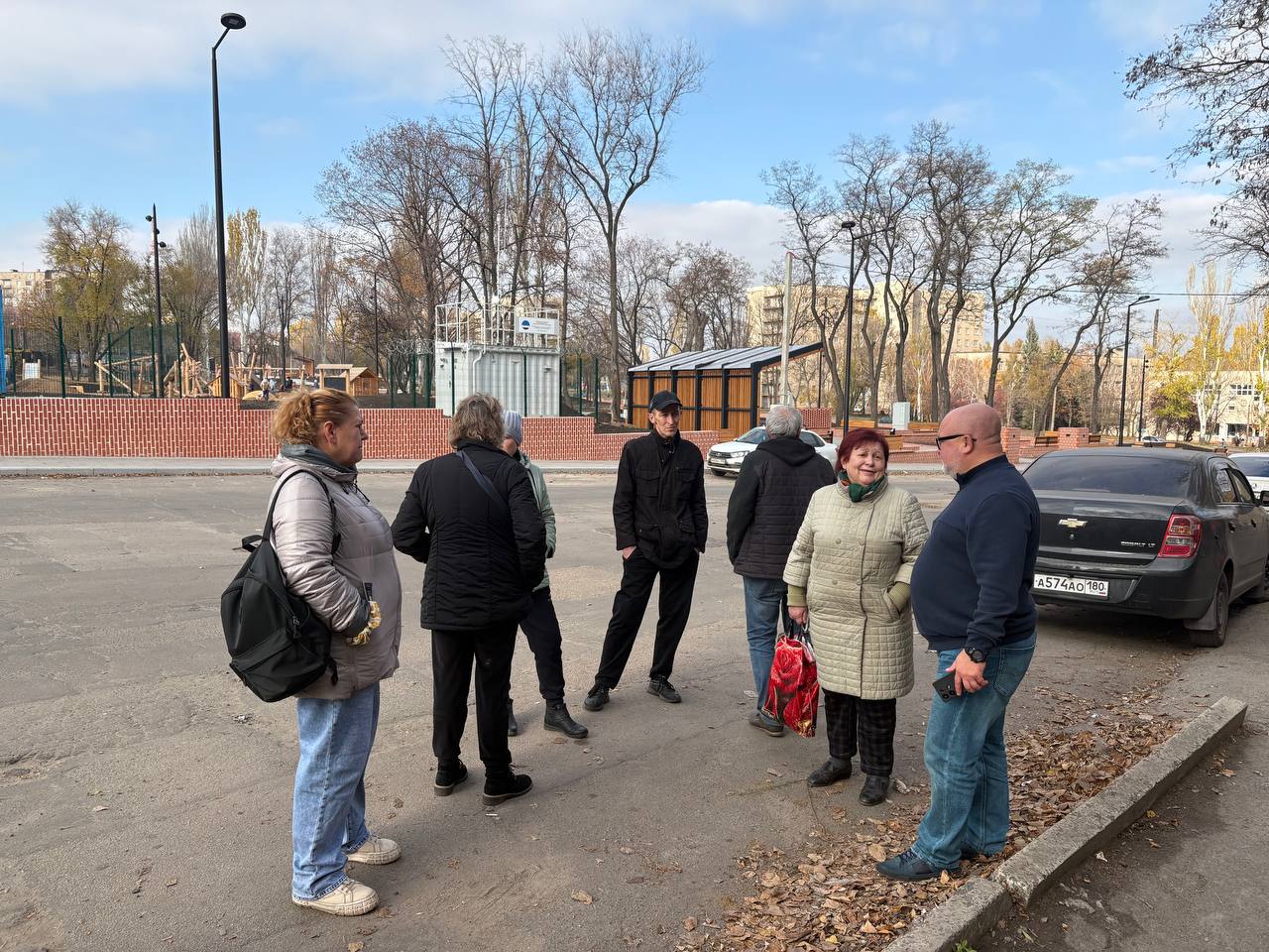 По поручению Главы ДНР Дениса Пушилин 07.11.2025 по адресу: г. Донецк, ул. Спортивная, 14 состоялась встреча с жителями, на которой присутствовал первый заместитель руководителя Управы Ленинского внутригородского района... По поручению Главы ДНР Дениса Пушилин 07.11.2025 по адресу: г. Донецк, ул. Спортивная, 14 состоялась встреча с жителями, на которой присутствовал первый заместитель руководителя Управы Ленинского внутригородского района...