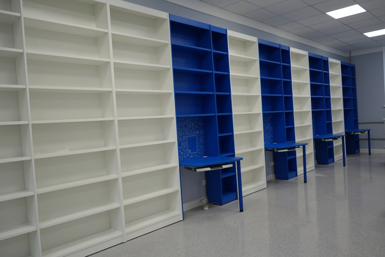 Михаил Желтяков: В рамках рабочей поездки посетил Центральную городскую библиотеку имени М. Горького, которая в 2025 году модернизируется по модельному стандарту в рамках национального проекта «Семья» Михаил Желтяков: В рамках рабочей поездки посетил Центральную городскую библиотеку имени М. Горького, которая в 2025 году модернизируется по модельному стандарту в рамках национального проекта «Семья»