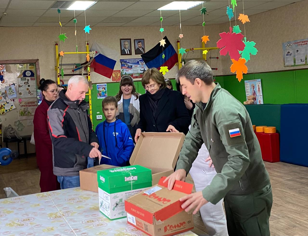 Евгений Поплавский: Сегодня совместно с советником Главы ДНР Еленой Никитиной, моим сыном Антоном Поплавским - помощником депутата Московской городской Думы и членом политической партии "Единая Россия", а также моим... Евгений Поплавский: Сегодня совместно с советником Главы ДНР Еленой Никитиной, моим сыном Антоном Поплавским - помощником депутата Московской городской Думы и членом политической партии "Единая Россия", а также моим...