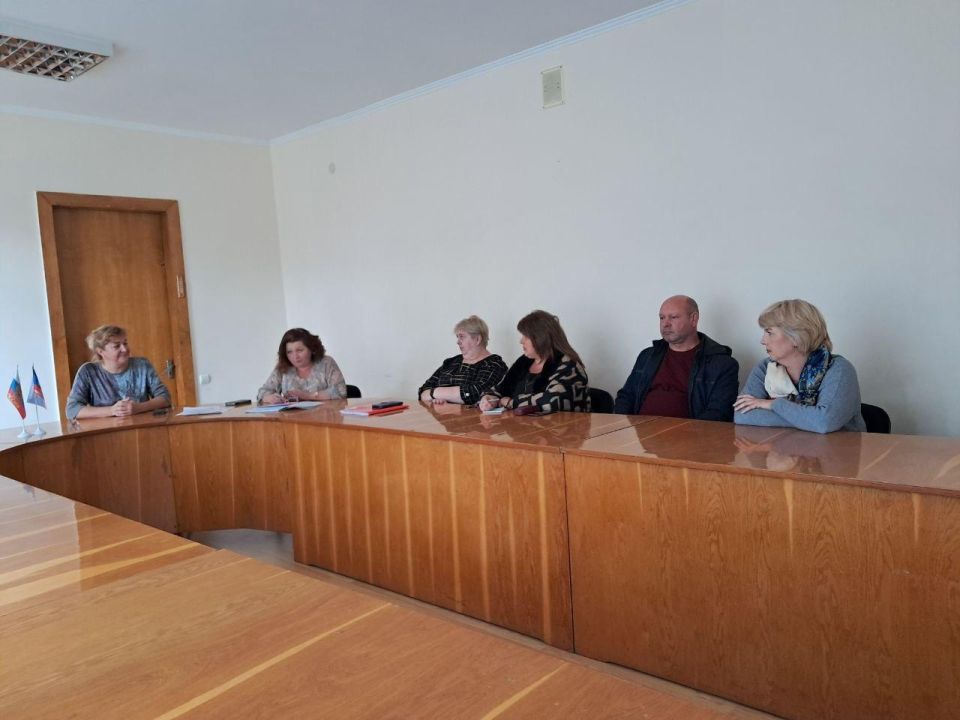 В Шахтерском округе активно готовят опекунов и приемных родителей В Шахтерском округе активно готовят опекунов и приемных родителей