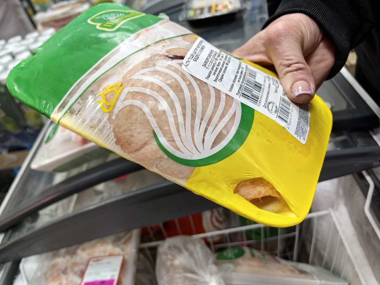 Депутат Тельмановского муниципального совета Наталья Зубач совместно с руководителем Народного контроля Викторией Светлаковой и специалистами отдела экономики, планирования и стратегического развития администрации округа... Депутат Тельмановского муниципального совета Наталья Зубач совместно с руководителем Народного контроля Викторией Светлаковой и специалистами отдела экономики, планирования и стратегического развития администрации округа...