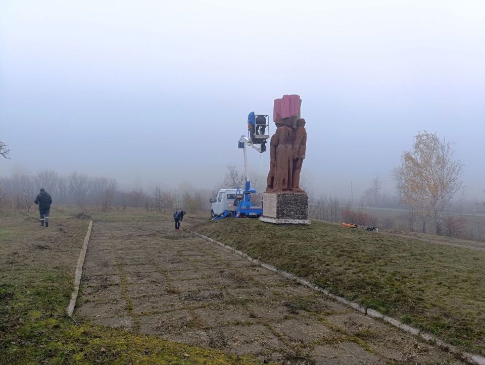 Итоги работы МУП "Восток-Комсервис" за период с 31.10.2025 по 06.11.2025. На территории Володарского муниципального округа были произведены следующие работы: Итоги работы МУП "Восток-Комсервис" за период с 31.10.2025 по 06.11.2025. На территории Володарского муниципального округа были произведены следующие работы: