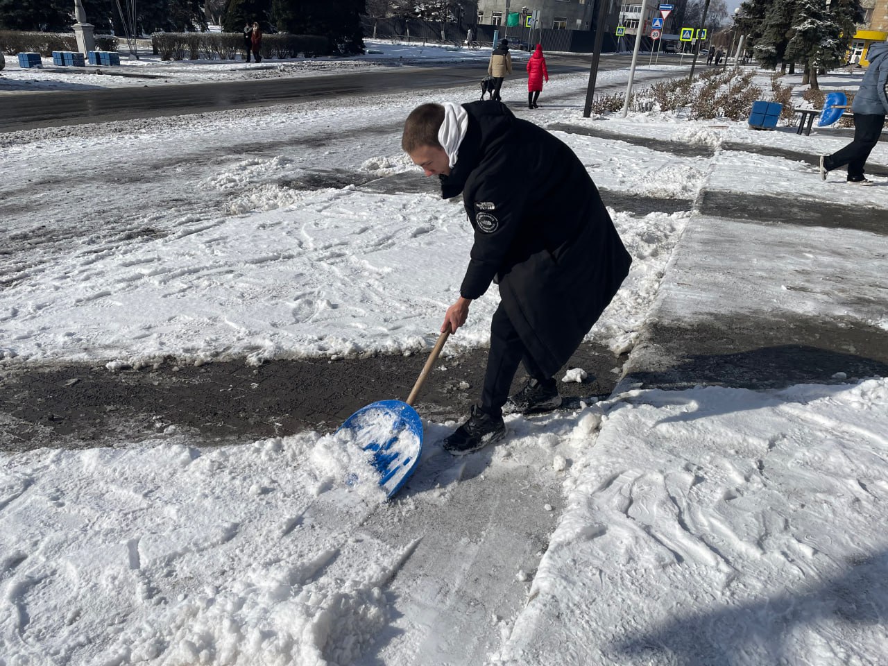Александр Волошин: #ГероиДонбасса. Иногда героизм проявляется не в громких поступках, а в ежедневной работе ради других Александр Волошин: #ГероиДонбасса. Иногда героизм проявляется не в громких поступках, а в ежедневной работе ради других