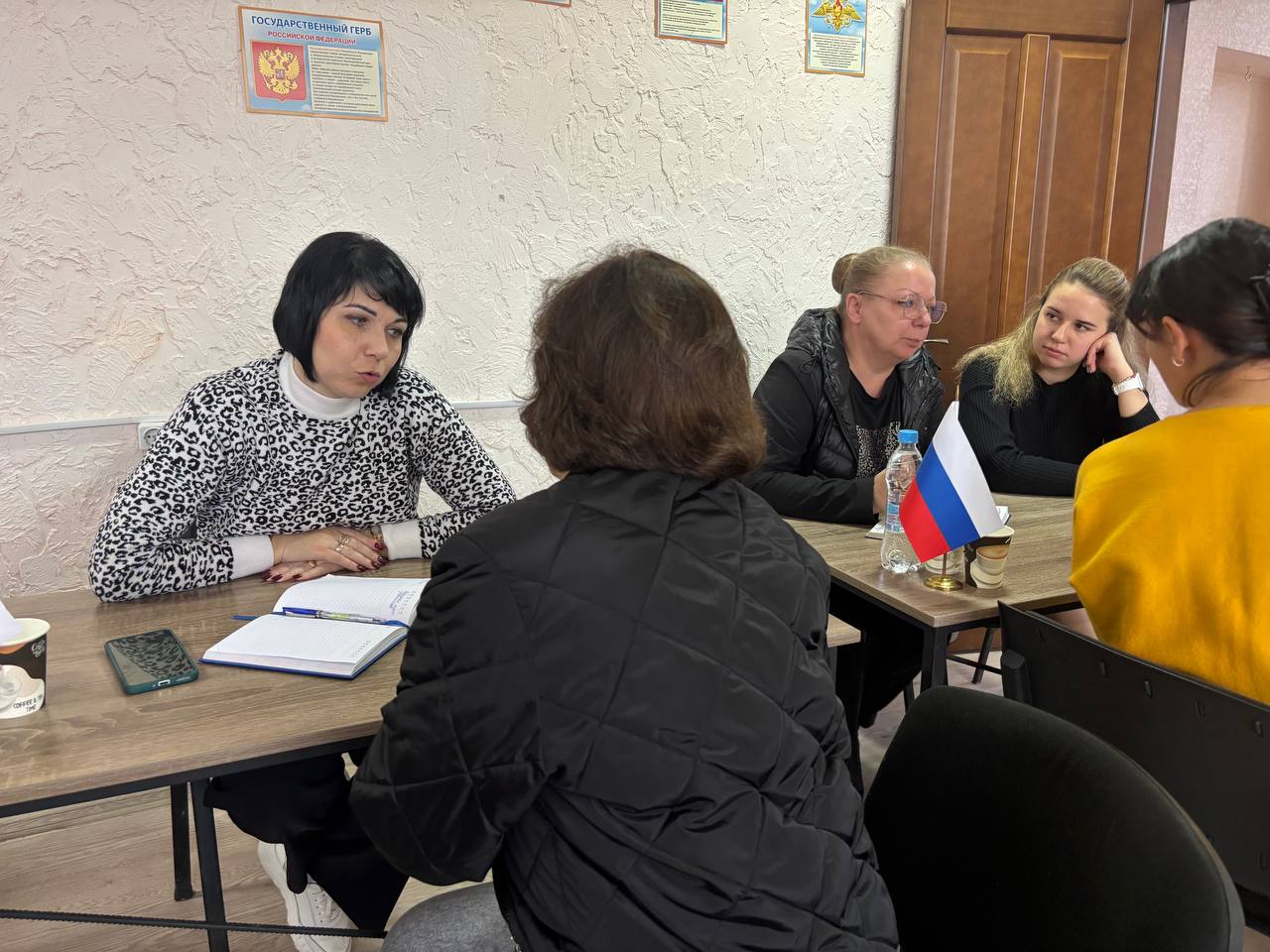 06.11.2025 Председатель Тельмановского муниципального совета Дмитрий Липчанский принял участие в выездной администрации в с. Гранитное 06.11.2025 Председатель Тельмановского муниципального совета Дмитрий Липчанский принял участие в выездной администрации в с. Гранитное