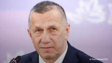 Юрий Трутнев во время одной из поездок в ДНР попал под обстрел ВСУ под Угледаром и отстреливался из снайперской винтовки