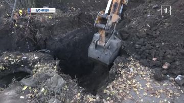 Водопотери в Донецке! Специалисты «Воды Донбасса» борются с порывами в Куйбышевском районе