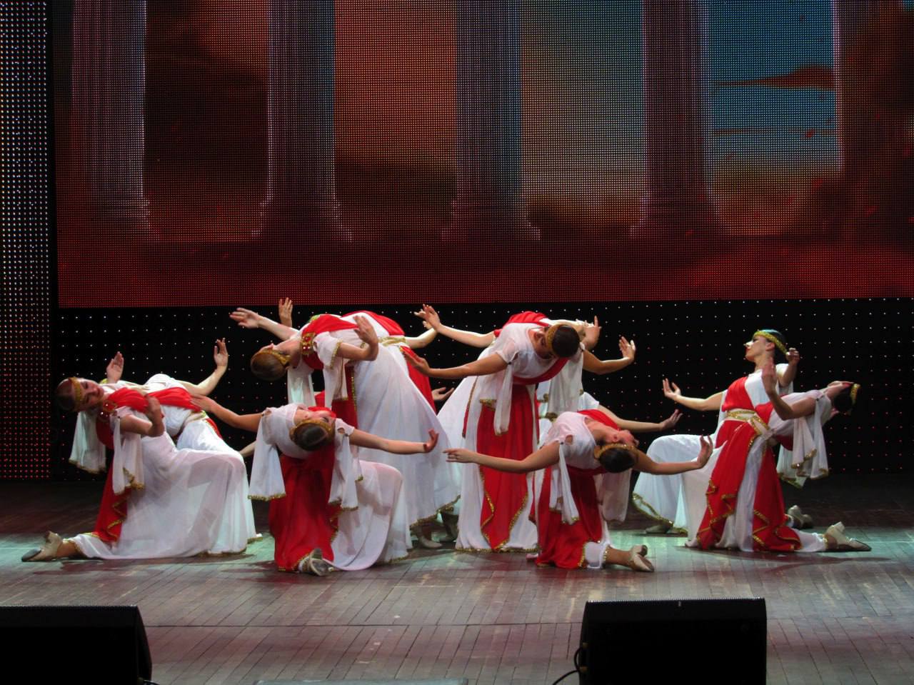 Михаил Желтяков: В рамках празднования Дня народного единства ансамбль песни и танца «Донбасс» представил в Донецке свою масштабную программу «Многонациональный Донбасс» Михаил Желтяков: В рамках празднования Дня народного единства ансамбль песни и танца «Донбасс» представил в Донецке свою масштабную программу «Многонациональный Донбасс»