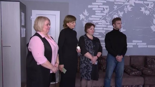 Совсем недавно с Антоном Поплавским мы были в школе № 98 Донецка, где он оборудовал компьютерный класс