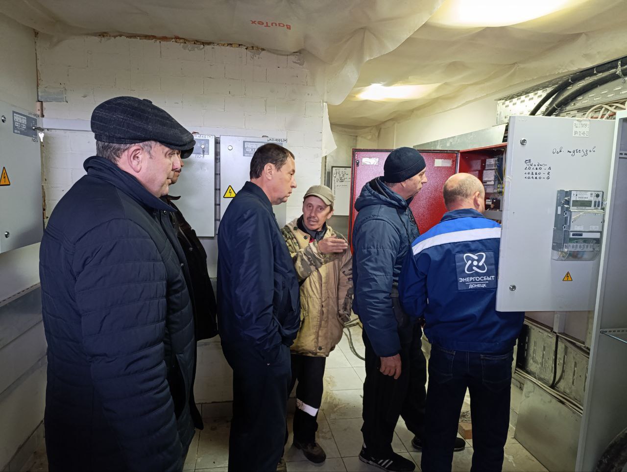 Константин Зинченко: Оперативно реагируем на аварийные ситуации в процессе отопительного сезона, и наше главное приоритетное направление — обеспечить стабильное теплоснабжение Константин Зинченко: Оперативно реагируем на аварийные ситуации в процессе отопительного сезона, и наше главное приоритетное направление — обеспечить стабильное теплоснабжение